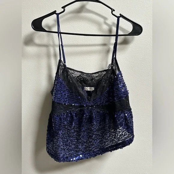 NEW Free People Intimately Right Rhythm Sequin Crop Cami Midnight Blue Women’s M - Picture 4 of 8